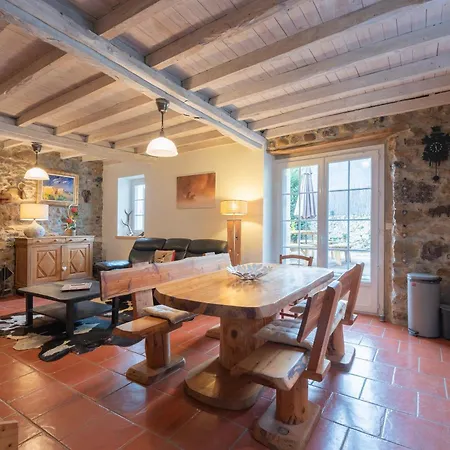 Holiday home La Boutique - De Montagne Antichan